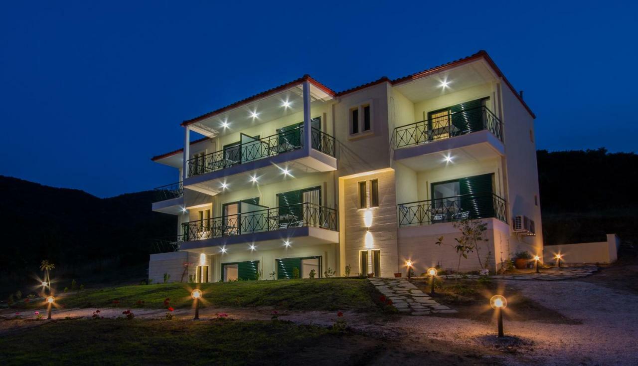 Апартаменти Platania House Сарті Екстер'єр фото